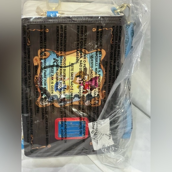 NWT-Loungefly Disney’s Pinocchio Classic book crossbody bag - Picture 7 of 8